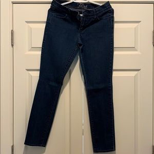 Flirt style- size 6 regular